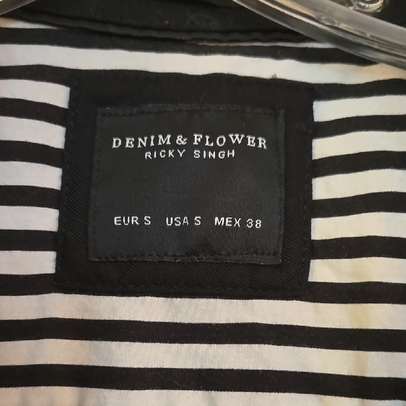 Women's Black Short Sleeve Shirt - Picture 3 of 3